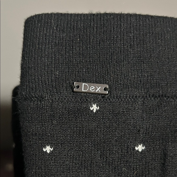 Dex XS Black Skull Patterned knit Women's Skirt - Picture 7 of 7